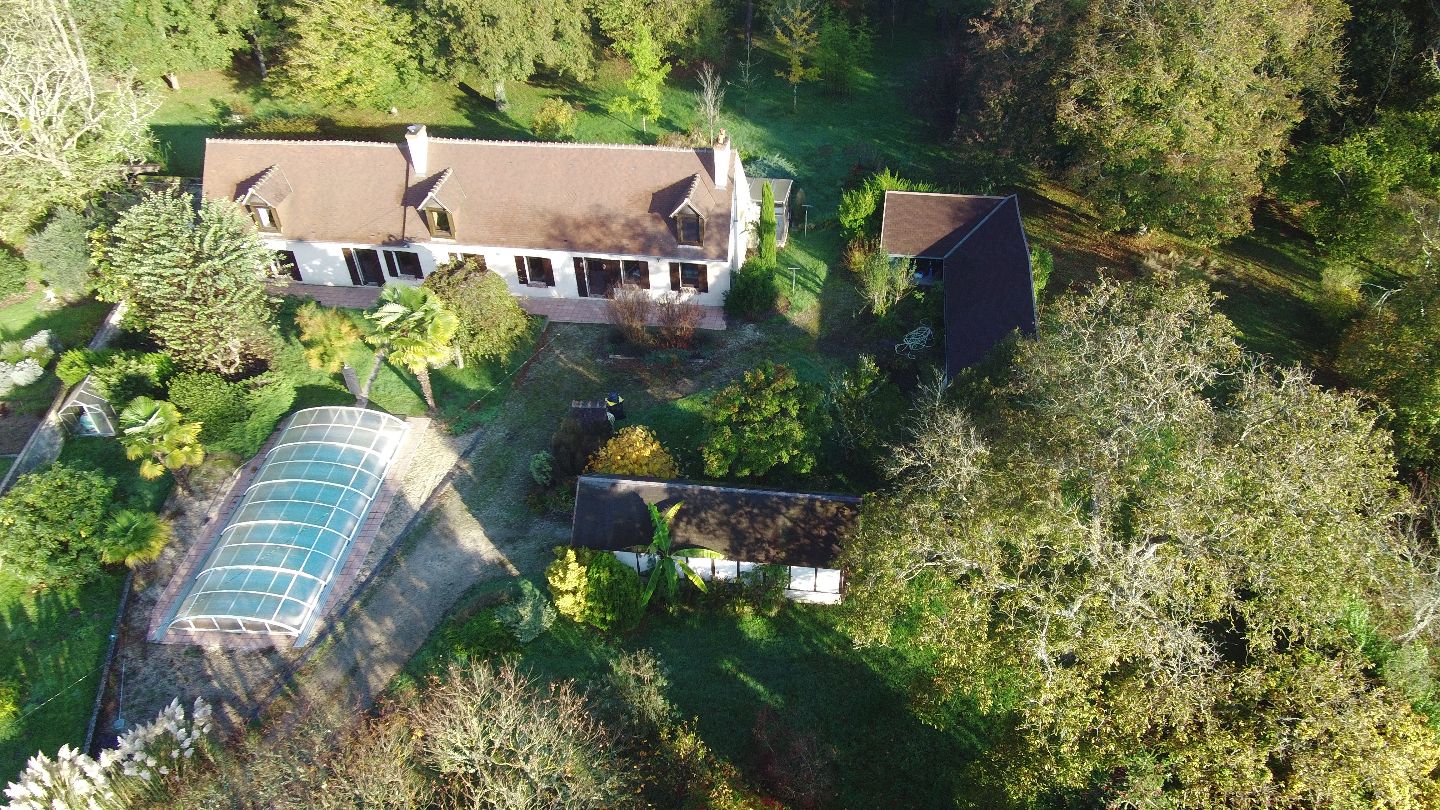 Immobilier Villefranche sur cher – Belle demeure avec piscine.