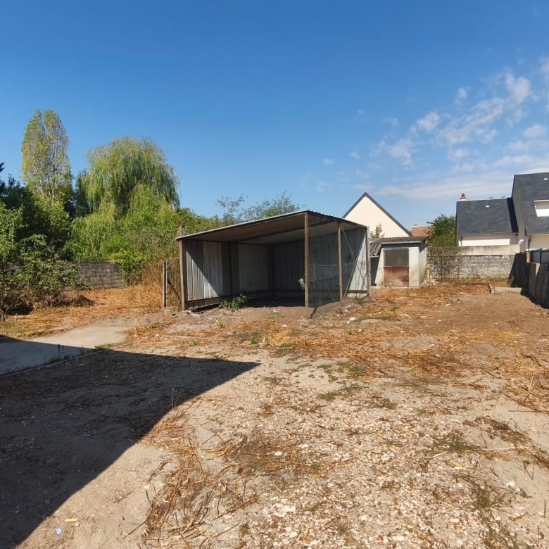 Immobilier Mont-Pres-Chambord, Pavillon sur sous sol à rénover