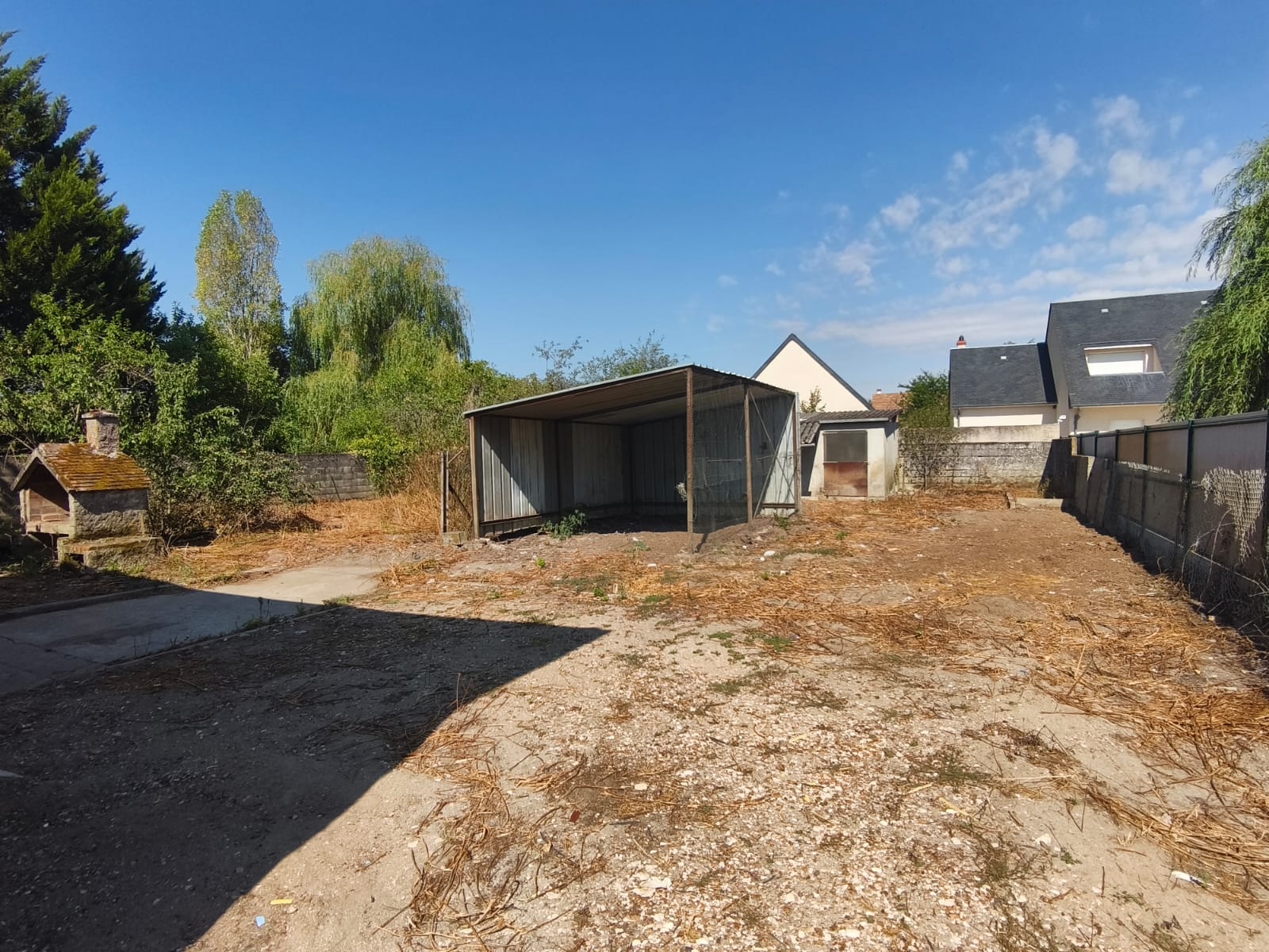 Immobilier Mont-Pres-Chambord, Pavillon sur sous sol à rénover